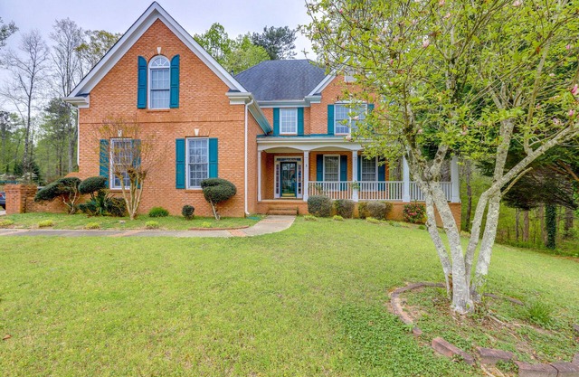 Quaint Fayetteville Vacation Rental w/Lake Access