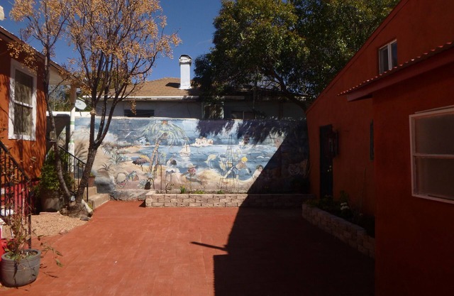 Quaint Historic Circa 1914 Apt with Loft