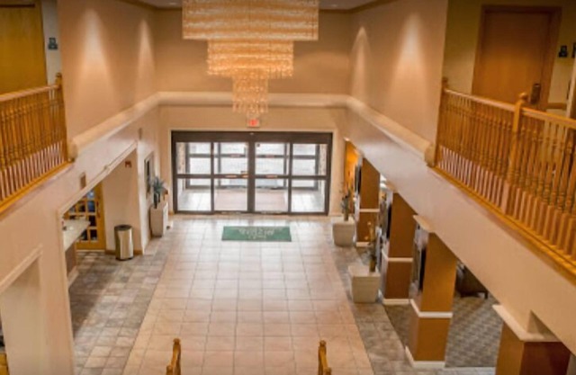 Quality inn & Suites Cincinnati I-275