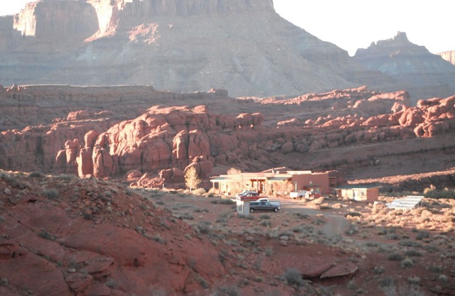 Queen, river view, disc golf, kayaks, ATV, wildlife, hiking, beach, pet friendly