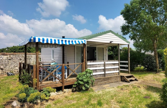 Quiet 2 bedroom cottage close to nature