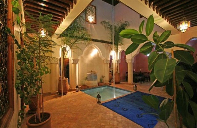 Quiet and intimate charming Riad ideally located in the district Dar El Bacha
