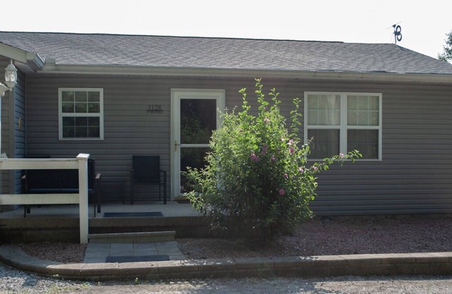 Quiet and sophisticated apartment with AC in Clinton