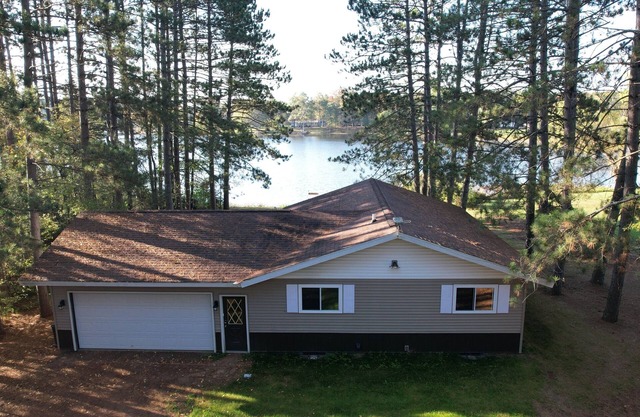 Quiet Cabin on the Shores of Tranquil Lake Mable