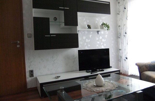 Quiet comfort apartment with large sun terrace and stunning river view