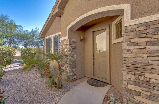 Quiet, Gated Community in NE Mesa, central Arizona with Heated Pool and Spa