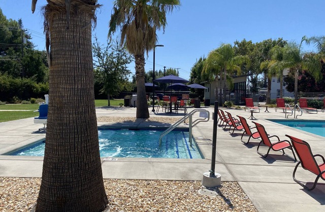 Quiet Private Apartment - ton of amenities