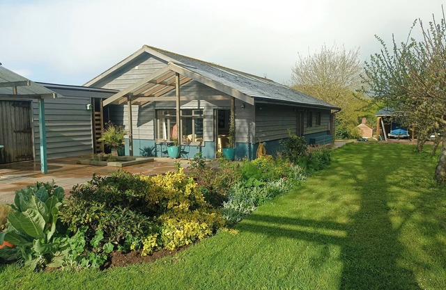 Quiet spacious open plan studio bungalow in the heart of Norfolk countryside.