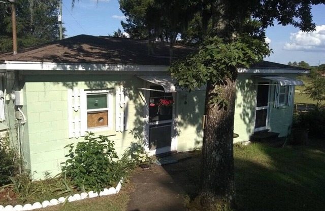 Quiet Winter getaway near the Savannah river