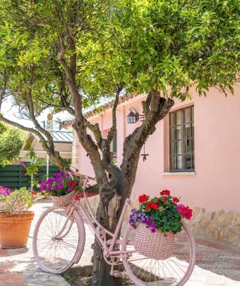 Quinta Aida Cottage and B&B Suites