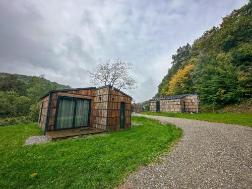 "Rózin Pstrągarnia" domki całoroczne Jura Krakowsko-Częstochowska
