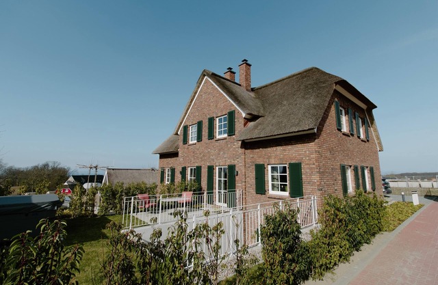 Rügenvilla im Glück - Baltic Sea view. Sauna. Whirlpool. Family time.