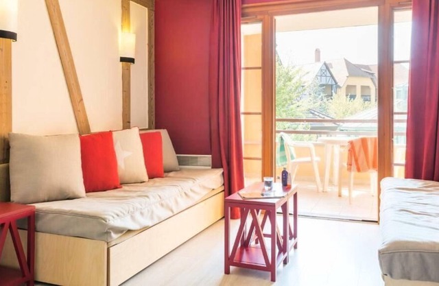 Résidence Pierre & Vacances Le Clos d'Eguisheim **** - Apartment 4 people - 1 bedroom - Garden view