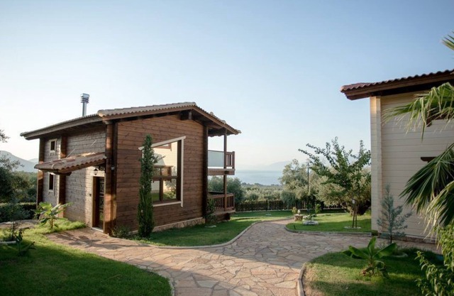 R 3044 Villa Evron with Sea View Pool & Private Sauna WITH Central Heating, Private Sauna & Sofa Be