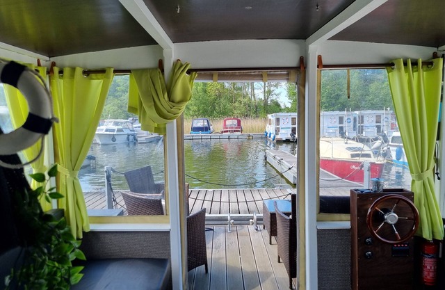 Raft 'Priepert 2' at the Mecklenburg Lake District with Covered Terrace