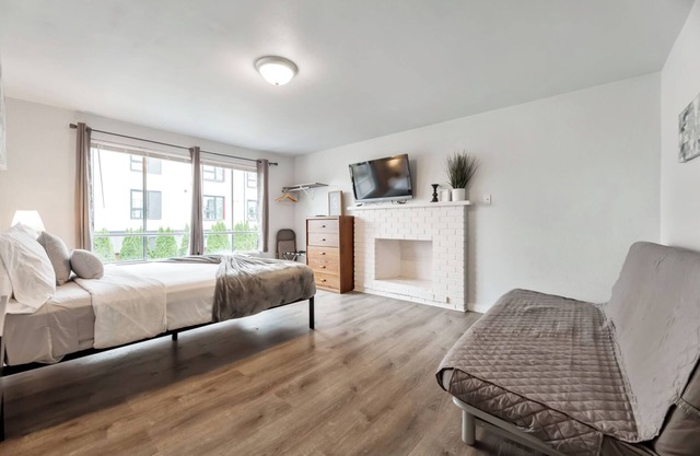 Rainier Guesthouse - Walk to Metro