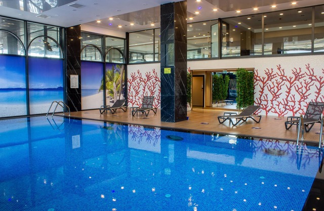 Ramada by Wyndham Tire