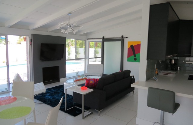 Rancho Mirage Mid Century Modern Elegance