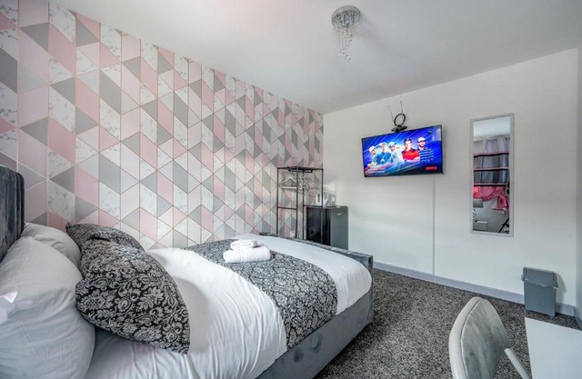 RB27R For your most relaxed & Cosy stay Free Parking Free Fast WiFi