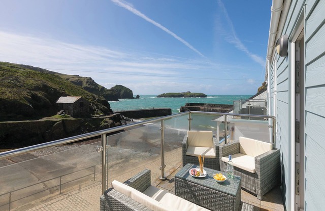 REBECCA, pet friendly, luxury holiday cottage, with pool in Mullion