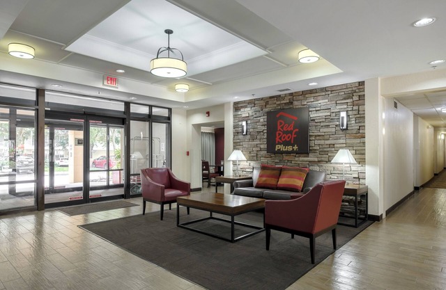 Red Roof Inn PLUS+ Gainesville