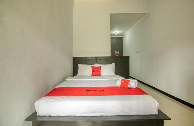 RedDoorz near Exit Toll Nusa Dua