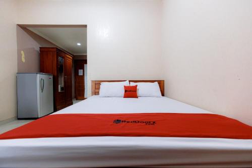 RedDoorz Syariah at Delta Sari Aloha Waru