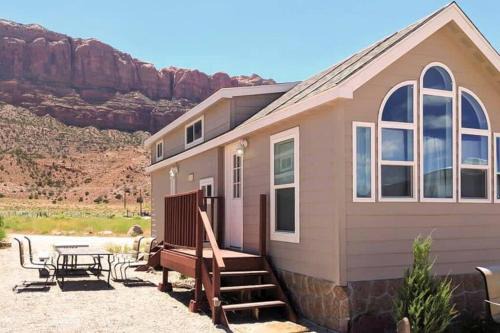 Redrock Moab Tiny House w/Double Loft Site 6