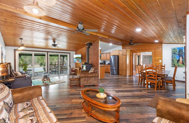 Redwood Cabin on The Main Fork of the Kaweah River