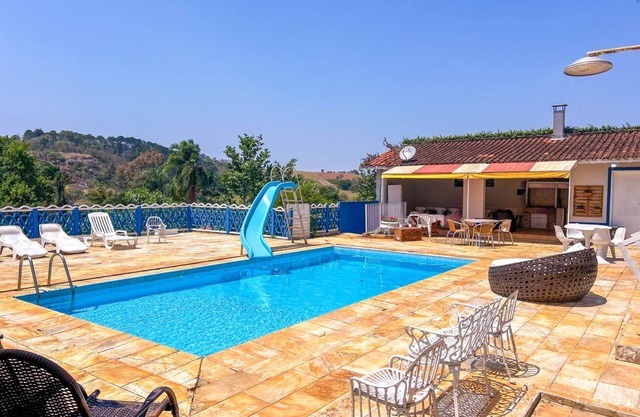 Refúgio confortável c piscina e lazer completo