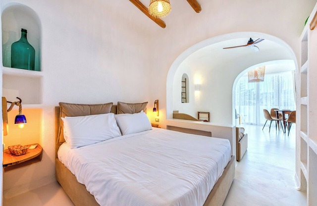 Refined Deluxe Studio type B with a wide balcony and sea view