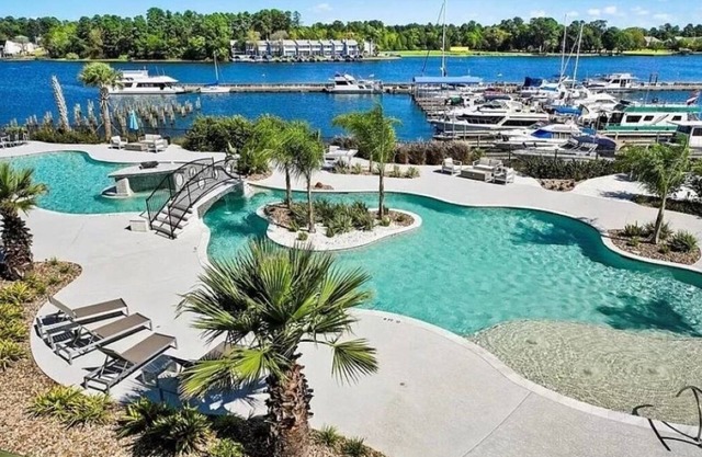 Rejuvenate at Lake Conroe's #1 food spot! 60% Discount for Monthly Stays!