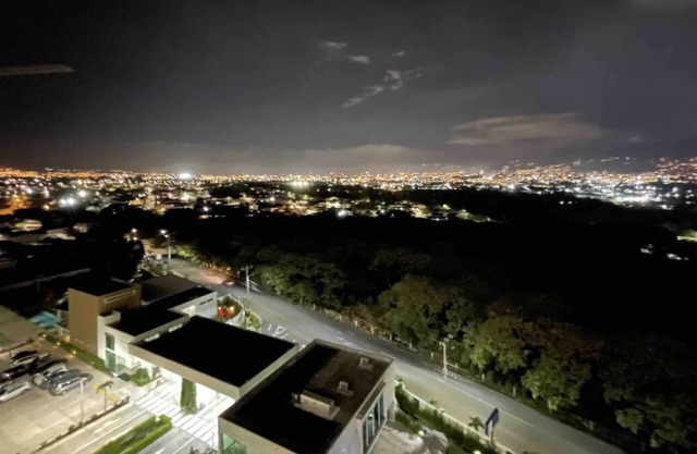 Relájate en este apartamento que te hará sentir en casa. n