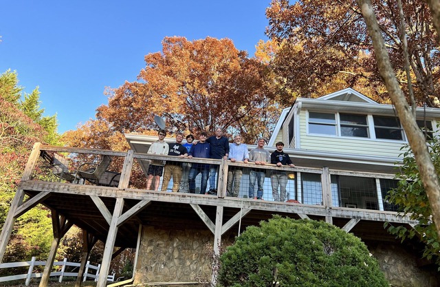 Relax at the Shabby Chic Lake house