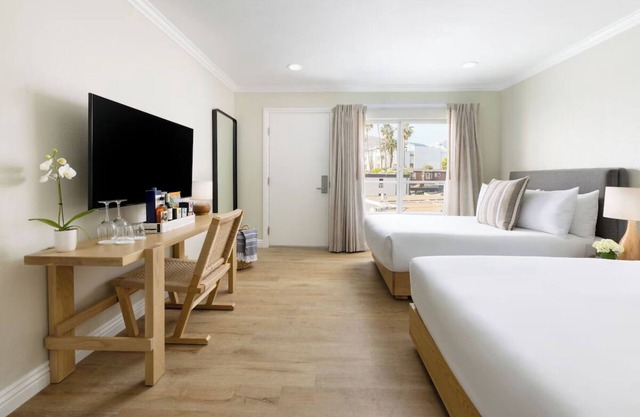 Relax in a Beachfront Room with Outdoor Pools, and Nearby Art Galleries