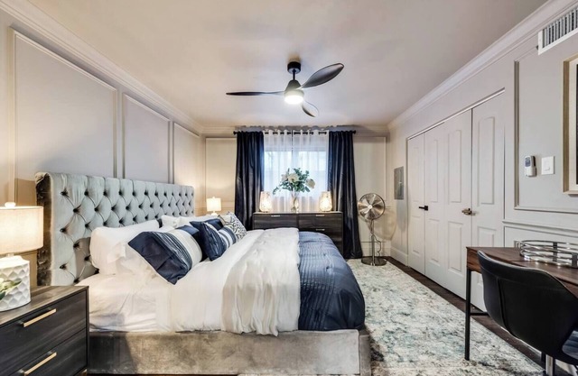 Relax in this luxury 1BR condo minutes from Downtown, Uptown & Highland Park. Features high-speed WiFi (330 Mbps), 72” smart TV, marble counters, washer/dryer, water purification system, & king luxury hybrid bed with 300TC Egyptian cotton sheets.