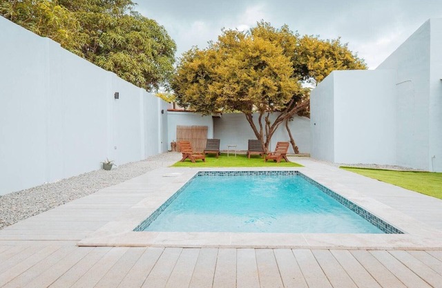 Relax in this peaceful and private 3-bedroom villa with a pool, located just minutes from the airpor