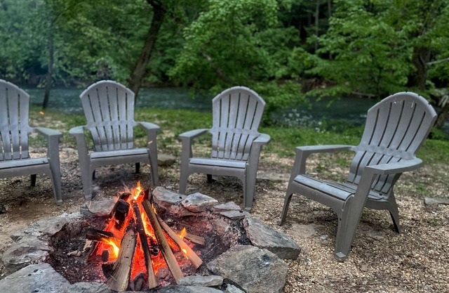 Relax & Unwind at the Chestatee River Retreat! Pet Friendly & Near Wineries
