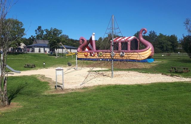 Relaxation, Holidays, Leisure in mobile home offering tranquility and evasion