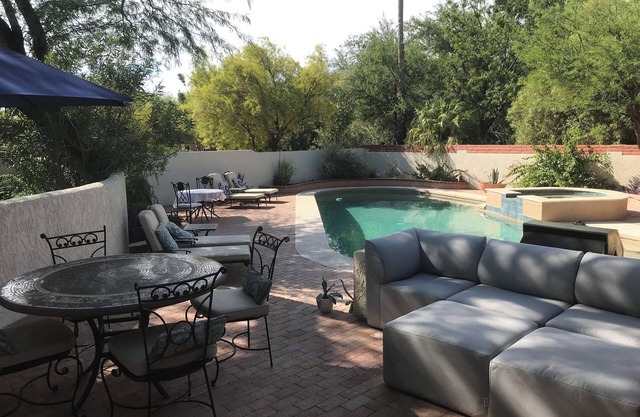 Relaxing and elegant 2 bedroom home in historic Fort Lowell area of Tucson.