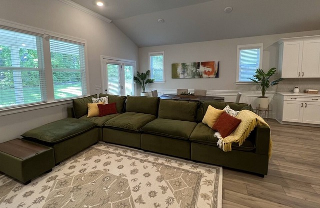 Relaxing New Ranch home in Peachtree City