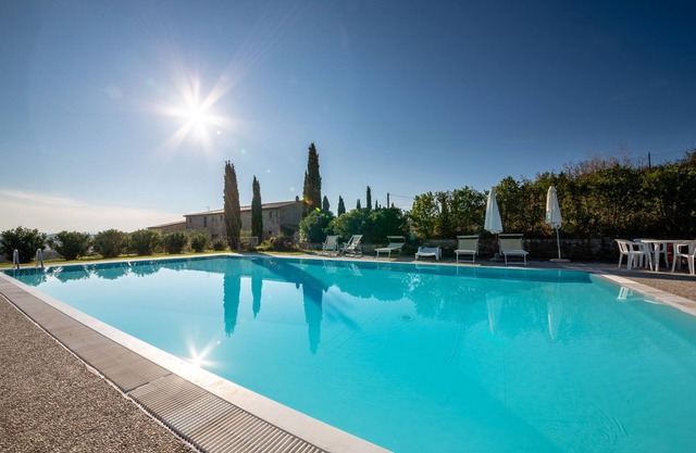 Relaxing stay in scenic farmhouse 30Km from Volterra