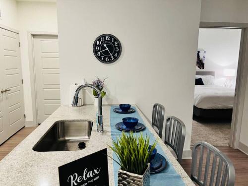 Remote Worker 1 BD/1BA Private Conference Room