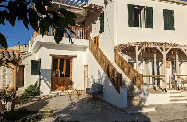 Renovated 2-bedroom Villa in Traditional Village