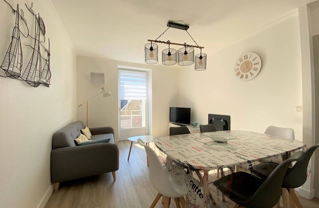Renovated Apartment for 5 in Downtown Perros-Guirec with Balcony and Parking