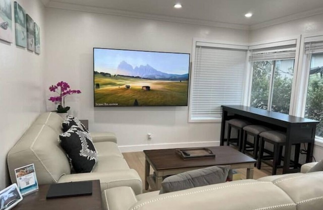 Renovated Beach Lover’s 2B1B 15min to SF/SFO Free Parking Steps to Beach