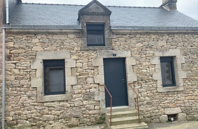 Renovated Breton house in the heart of Bignan - Comfort & Charm