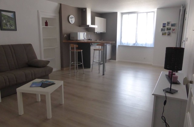 Renovated studio in the center of Clairvaux-les-lacs