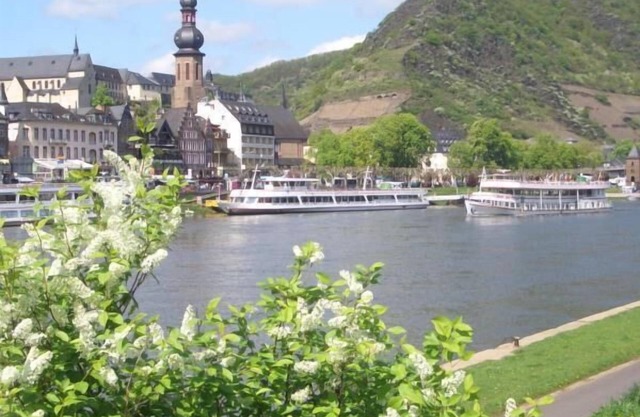 Rental-Classic-Private Bathroom-Balcony-FeWo