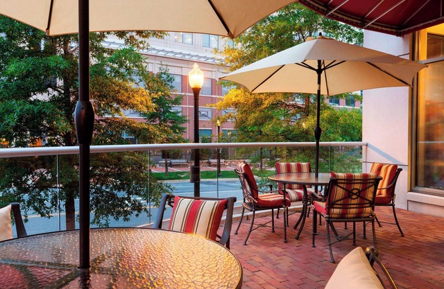 Residence Inn Alexandria Old Town South at Carlyle